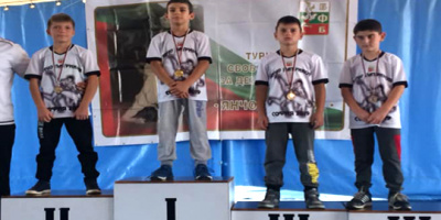 Борците от Караманци обраха медалите на турнир в София