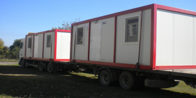 Кметът Николай Тонев осигури фургони за пострадалите от наводнението