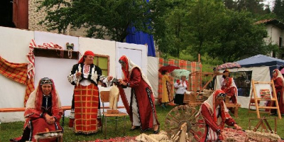 Фестивал на дивите цветя събира за трета година в Родопите почитателите на  древната планина