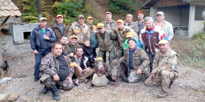 Две диви прасета отстреляха ловците от село Сърница