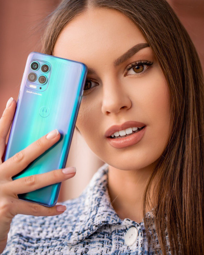 Moto G 100 е най-мощният телефон на motorola, който дава сериозна заявка да се превърне в предпочитано устройство от геймърите и истински запалените по мобилната фотография