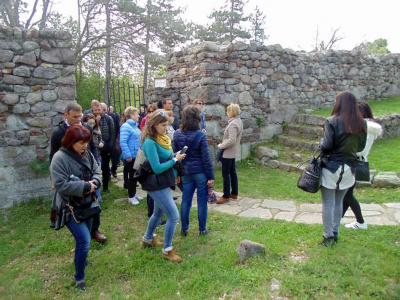 Превръщат крепостта в Минерални бани в малкия Царевец