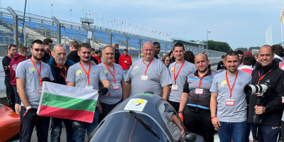 Студенти от Русенския университет изминаха 108 км. с 1 куб. м. водород на Shell Eco-marathon в Нидерландия