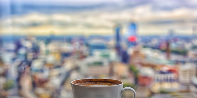 Шоколад и кафе – идеалната комбинация за освежаващ сутрешен ритуал!