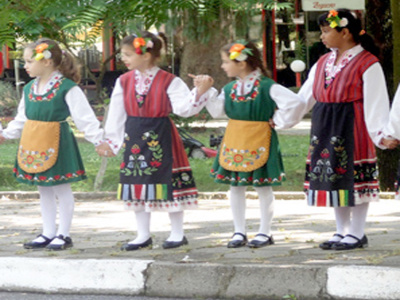 Самодейци от Минерални бани с награди от фестивала в Доситеево